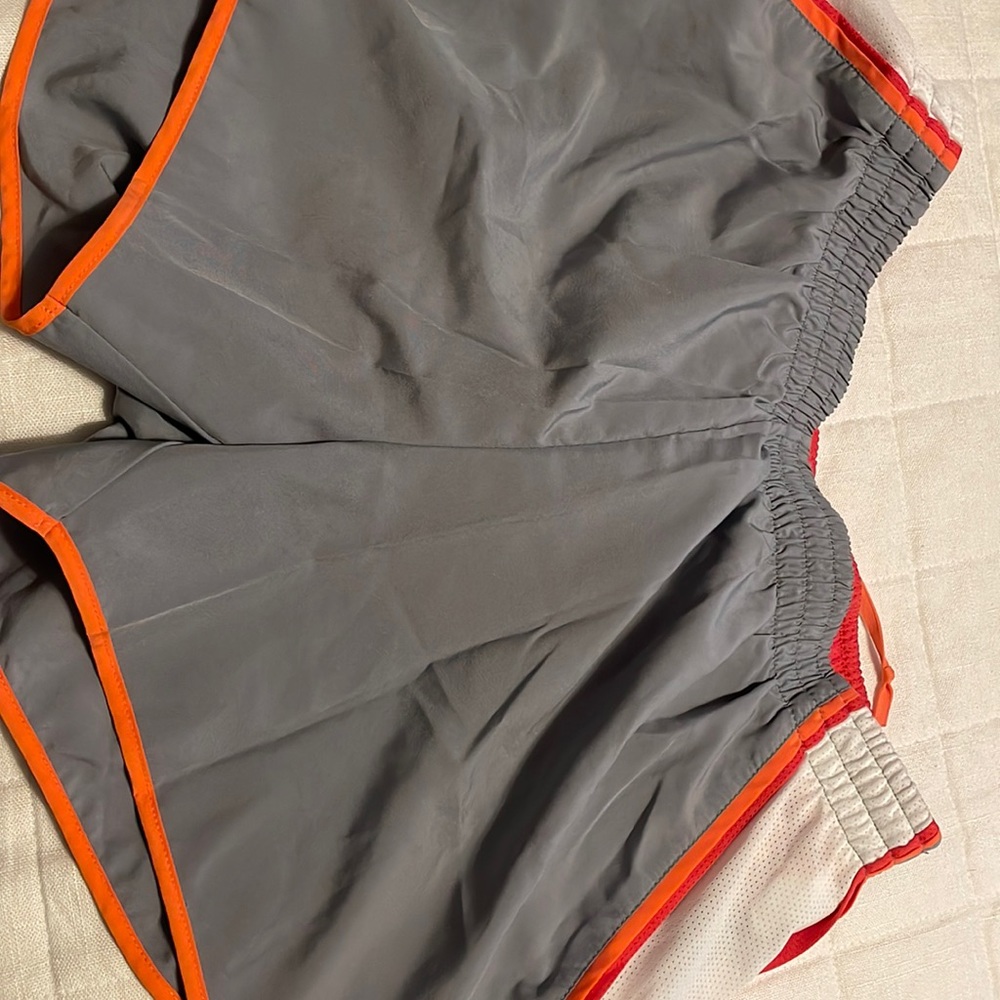Womens Nike exercise shorts. Like new large